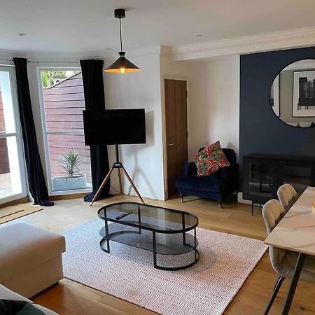 Stunning Apartment By The Leas, West End Folkestone Exteriör bild